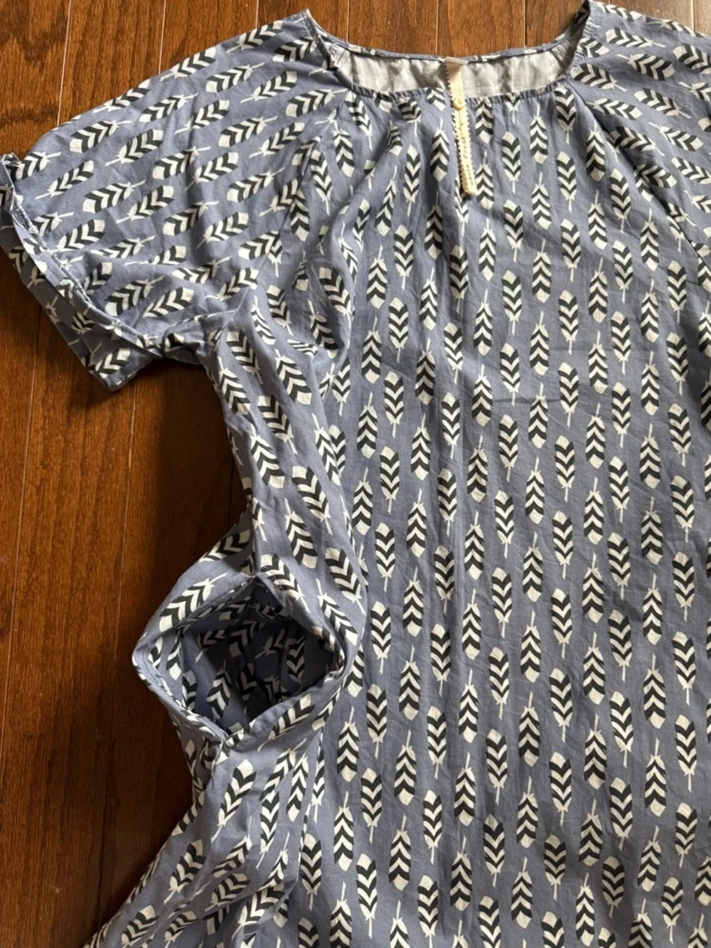 Uncle Frank Blue and White Geometric Shift Dress size large EUC 100% cotton. - Picture 8 of 10
